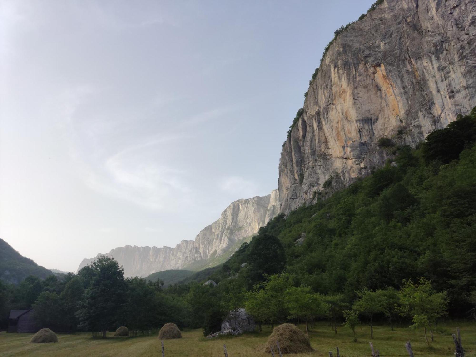 Eco Resort Komarnica Savnik ภายนอก รูปภาพ
