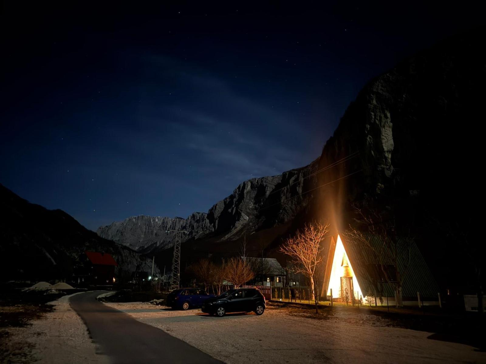 Eco Resort Komarnica Savnik ภายนอก รูปภาพ